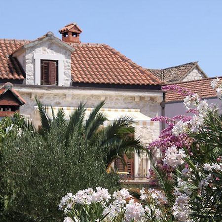 Villa Rustika 苏提万 外观 照片